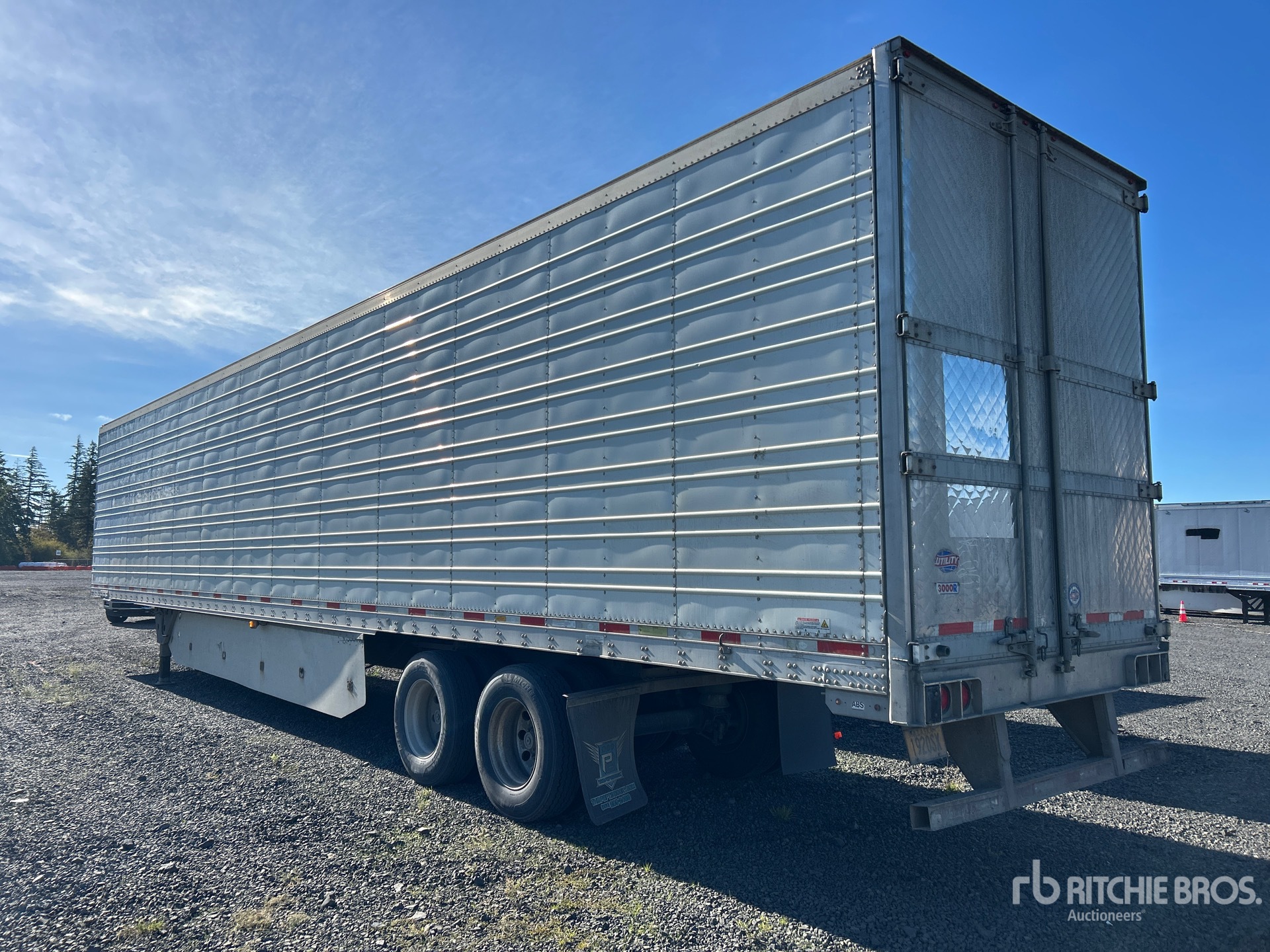 2015 Utility 53 FT T/A