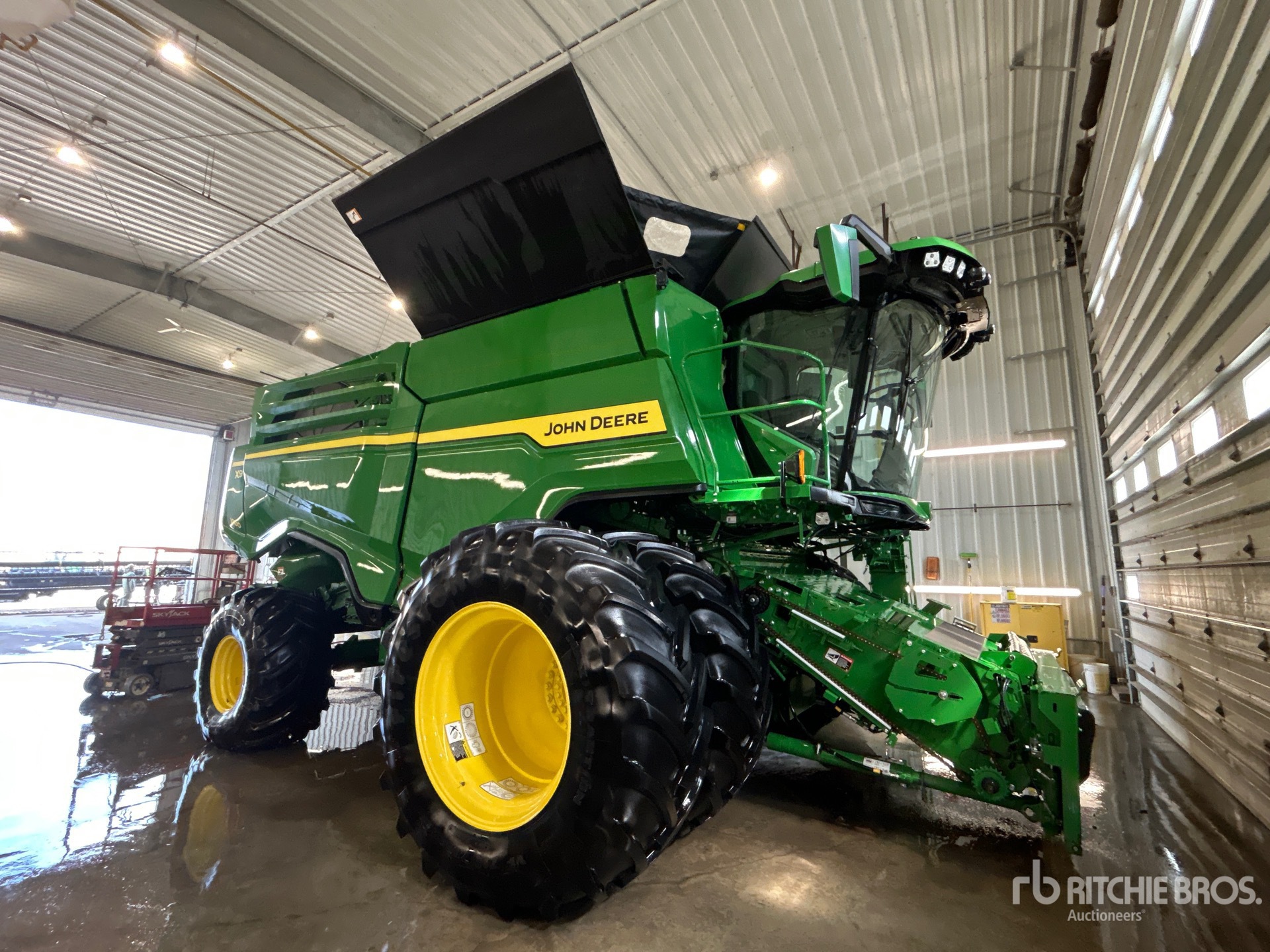 2023 John Deere X9 1000