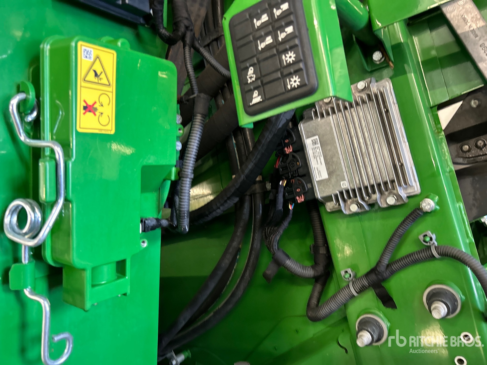 2023 John Deere X9 1000
