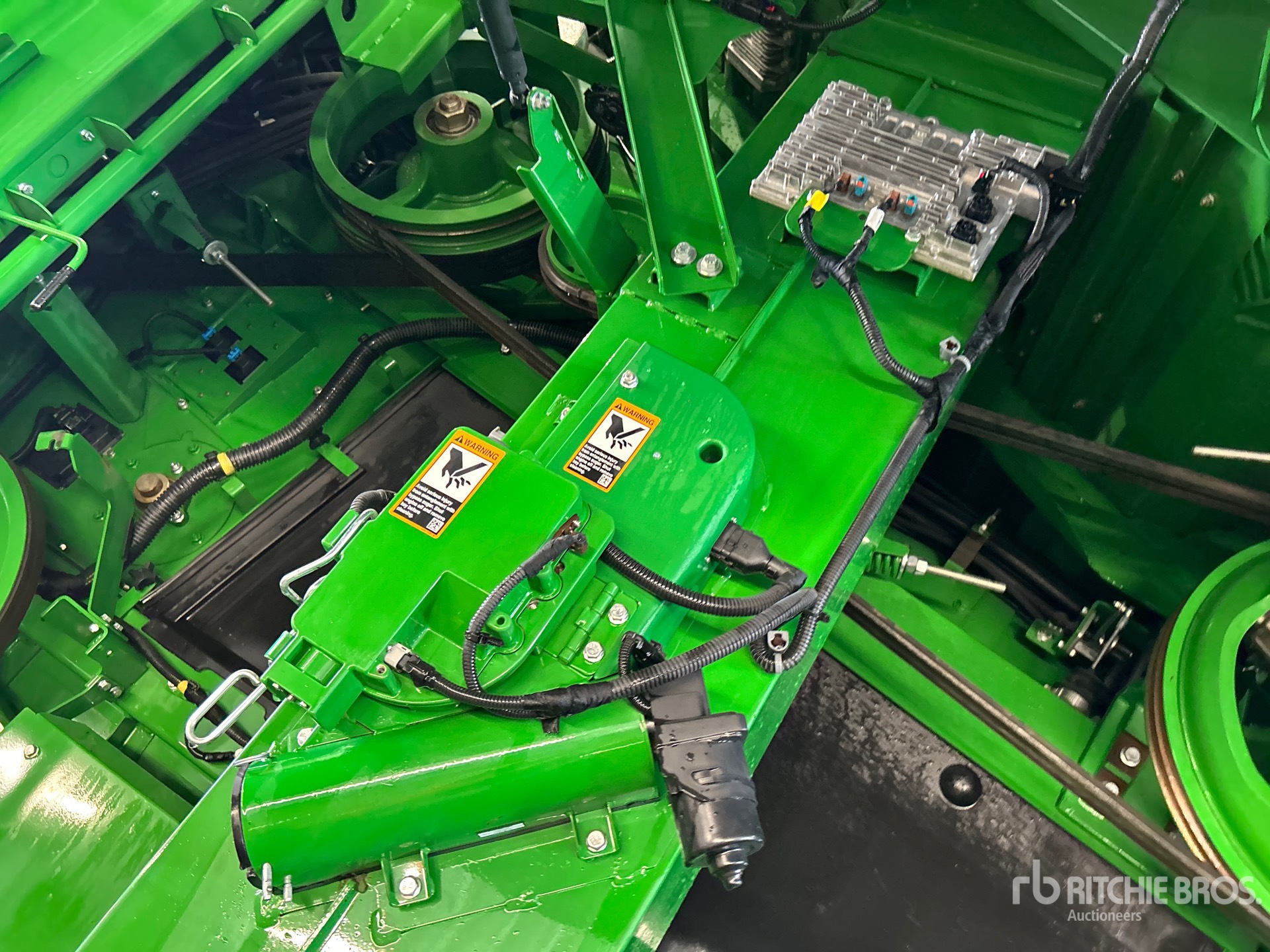 2023 John Deere X9 1000