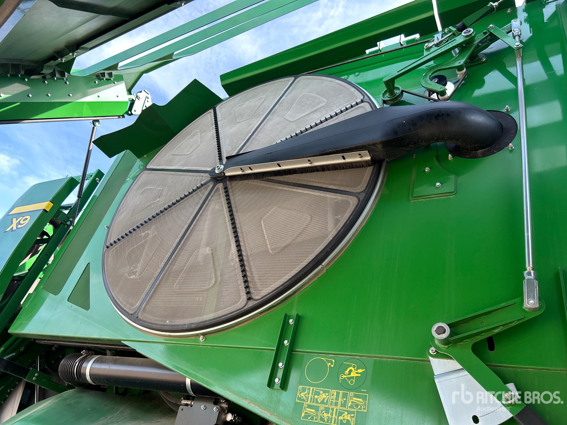2023 John Deere X9 1000
