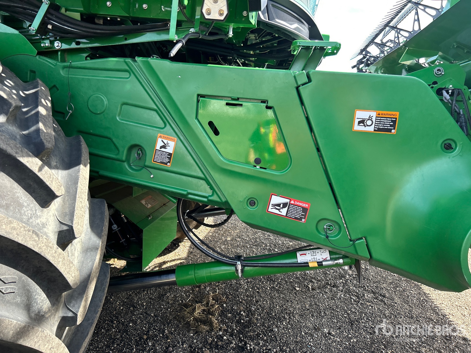 2023 John Deere X9 1000