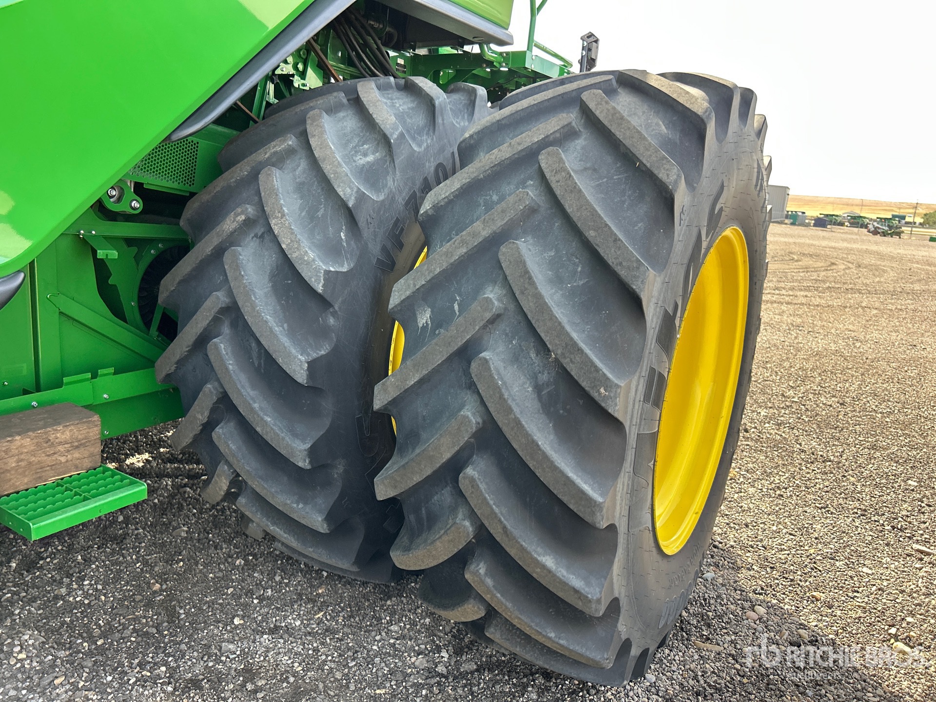 2023 John Deere X9 1000