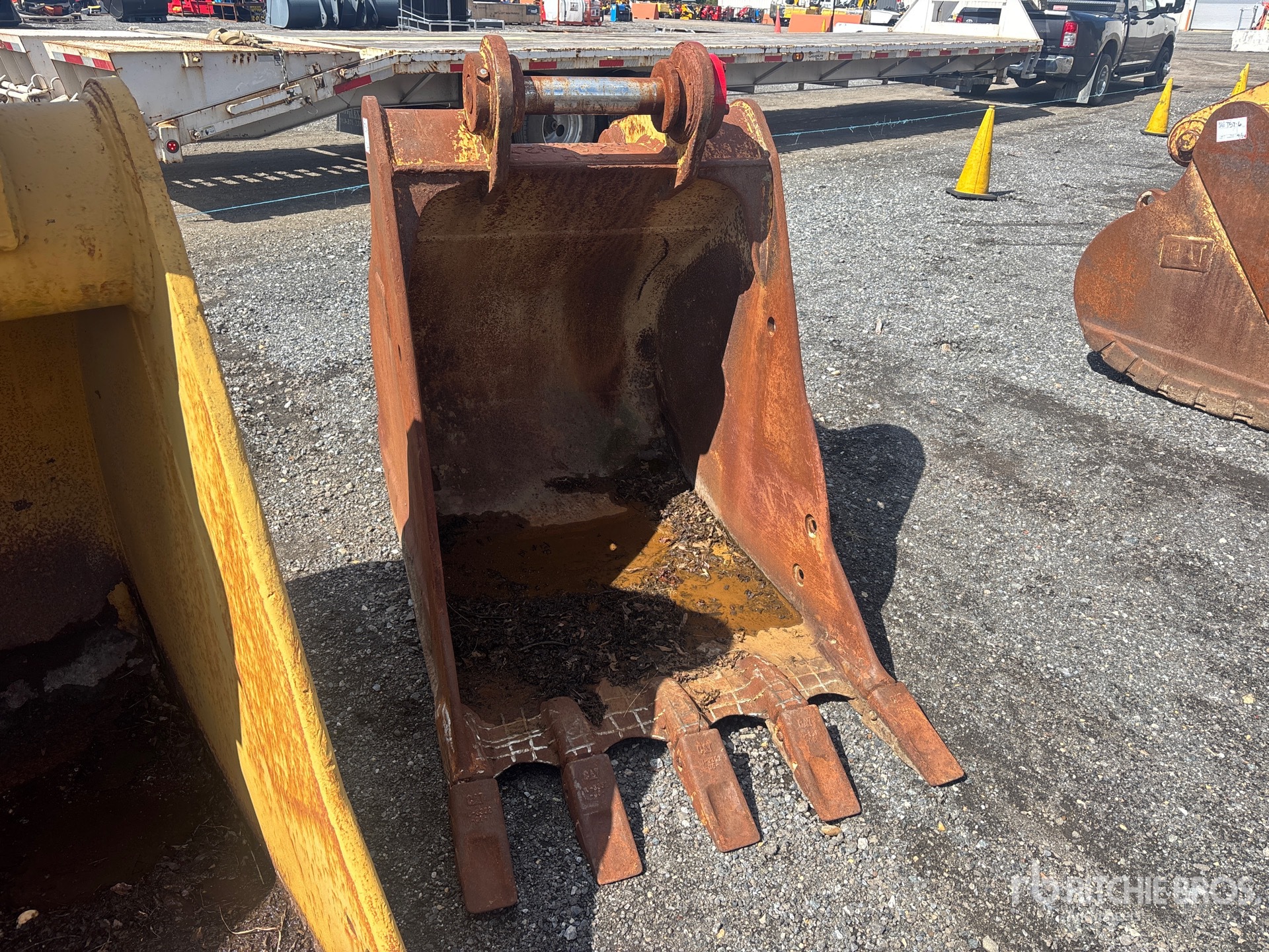 Caterpillar 42 IN DIGGING - FITS CAT 325
