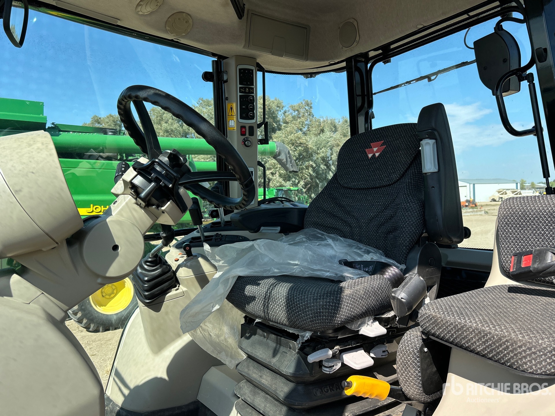 2021 Massey Ferguson 7716