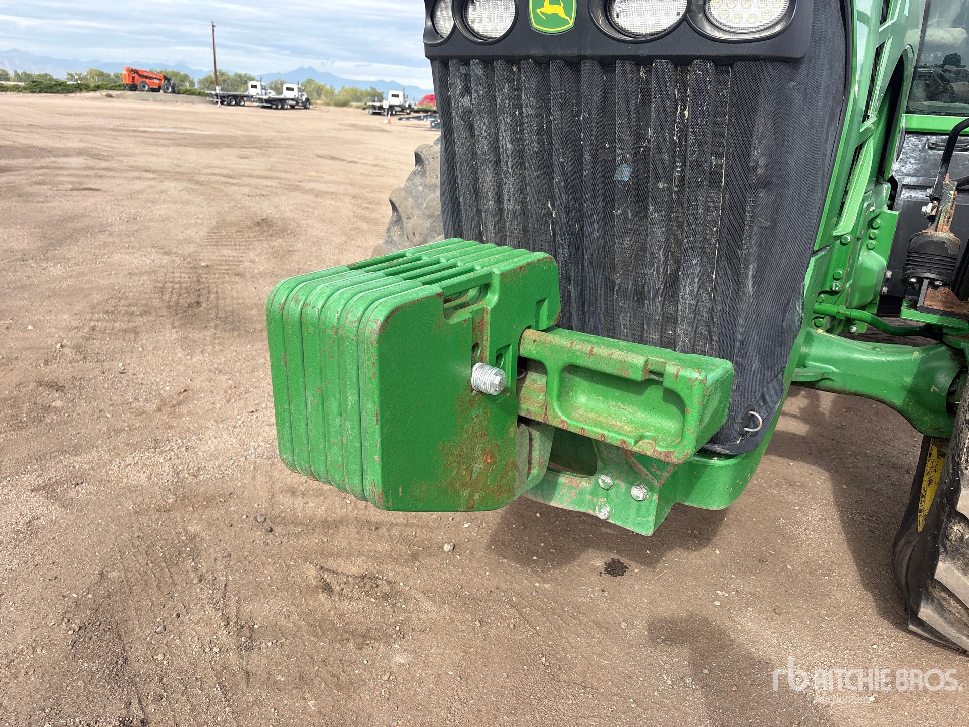 John Deere 8330