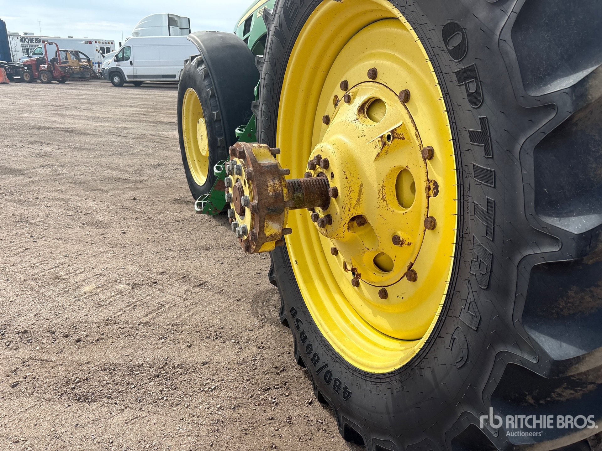 John Deere 8330