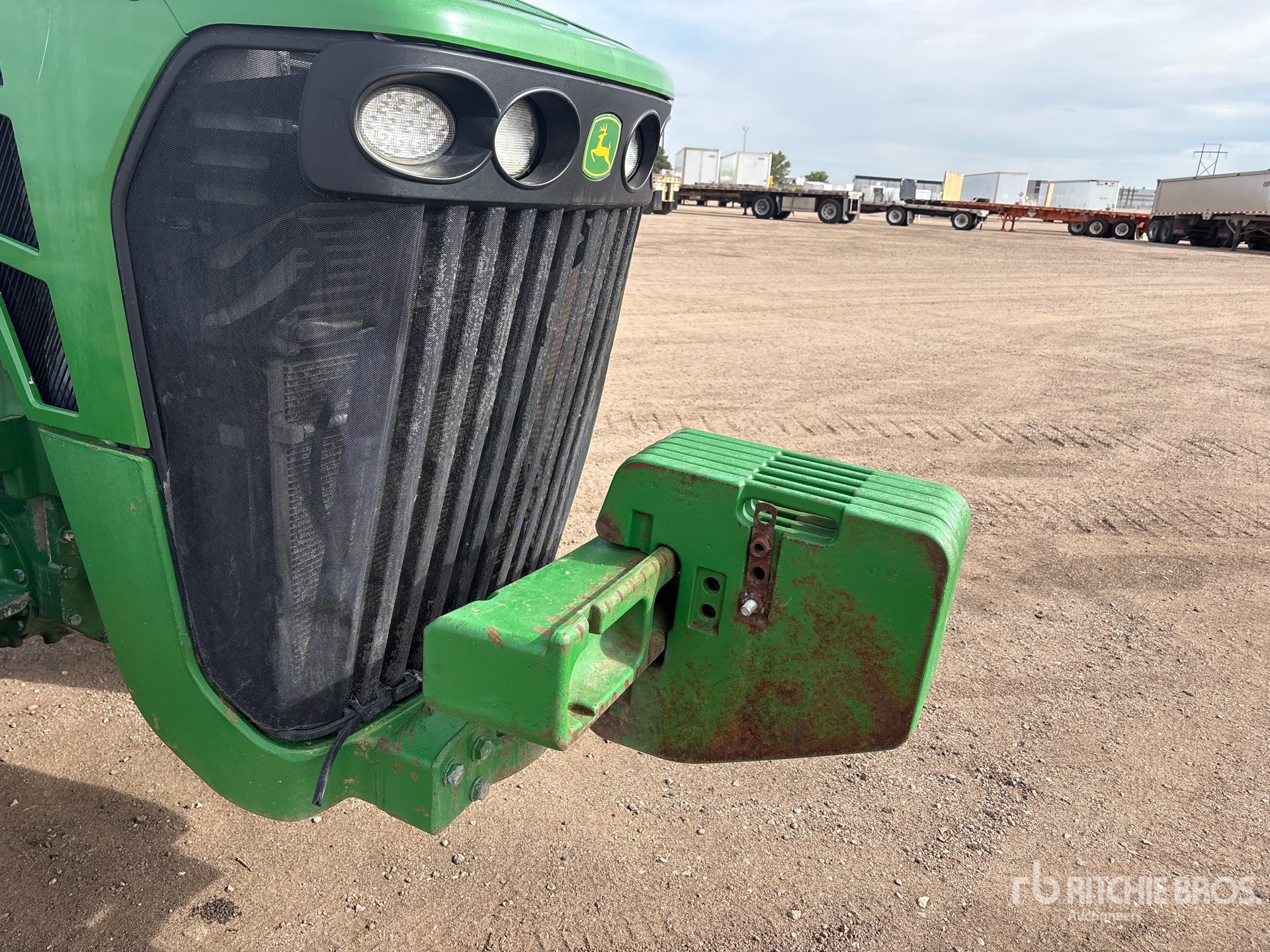 John Deere 8330