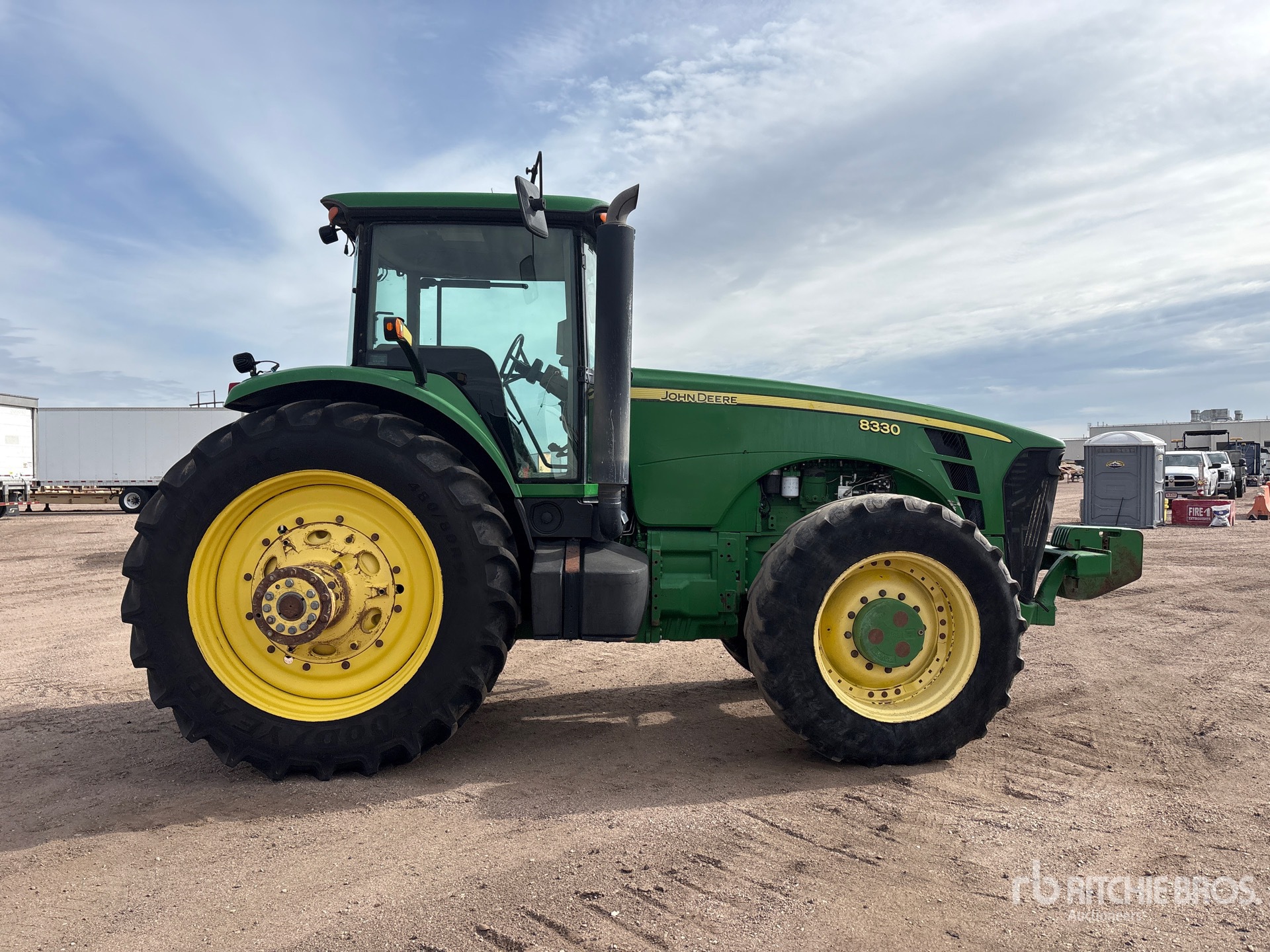 John Deere 8330