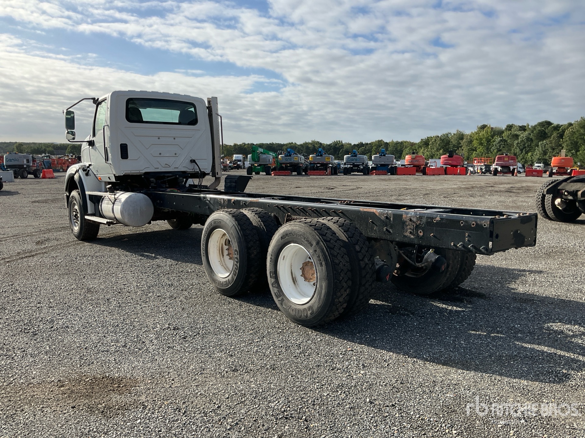 2023 International HX620