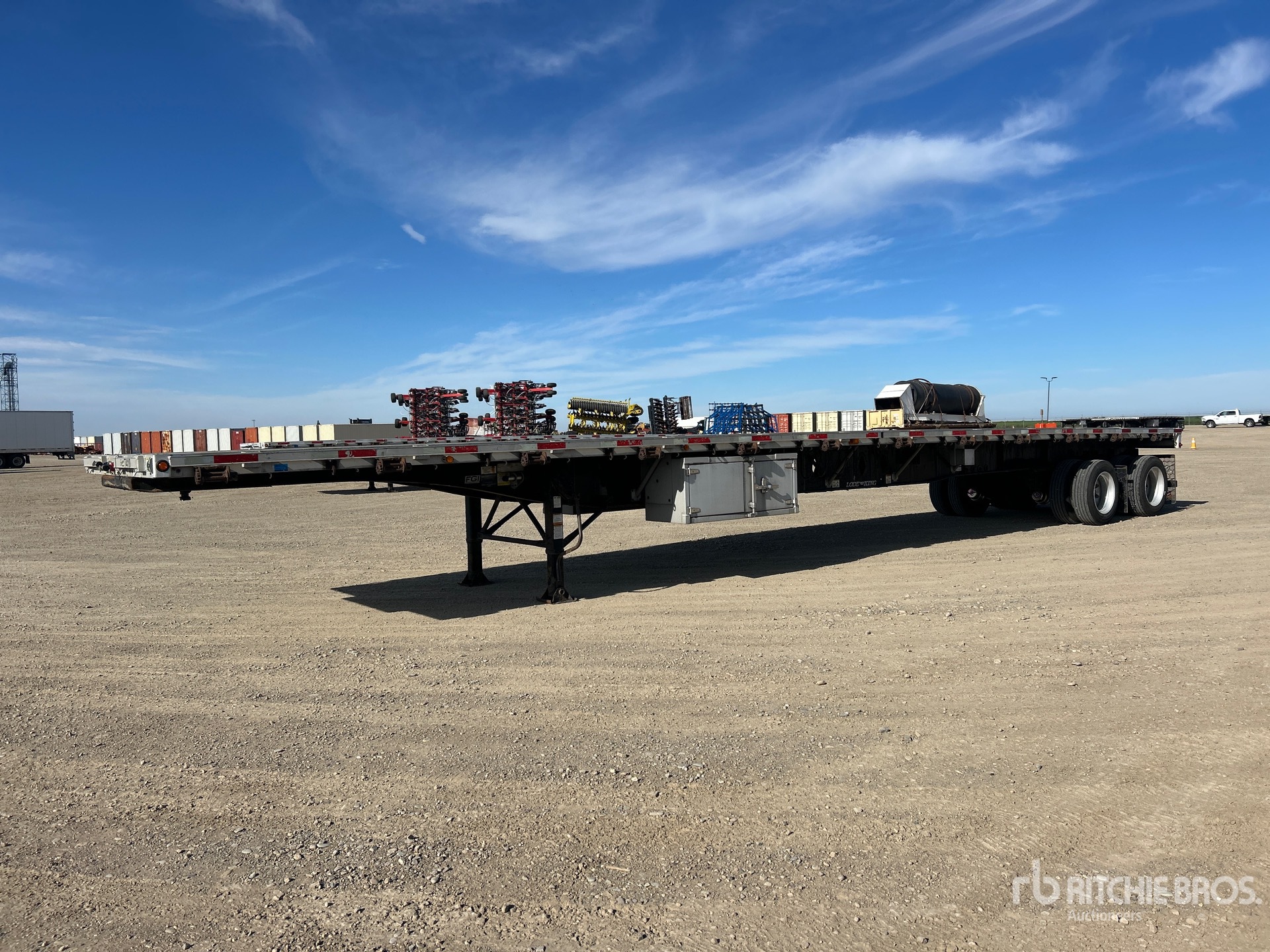 Photo of 2015 Load King  48 ft T/A Spread Axle