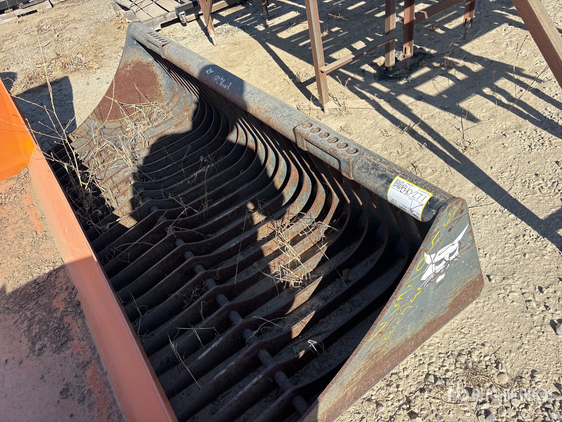  Bobcat 81 in Skeleton