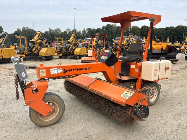 2019 Laymor SM300 Self-Propelled Broom