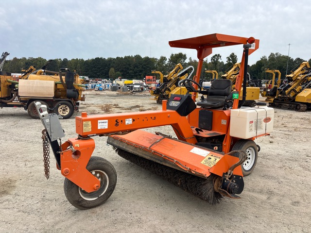 2020 (unverified) Laymor SM300 Self-Propelled Broom