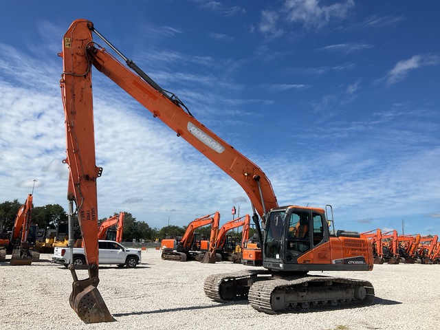2019 Doosan DX225LC-5 Long Reach Tracked Excavator