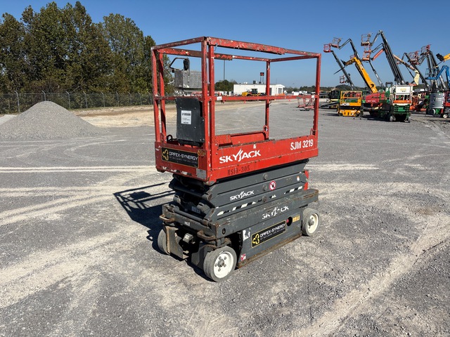 2017 (unverified) Skyjack SJIII-3219 Electric Scissor Lift