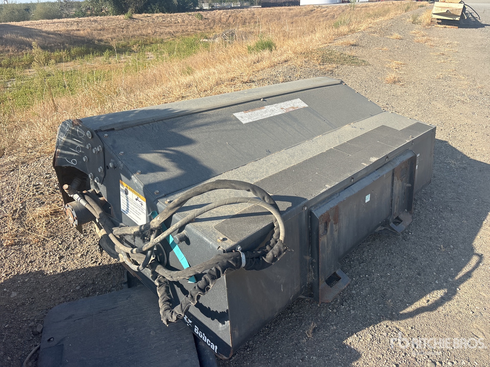 2019 Bobcat SWEEPER 84