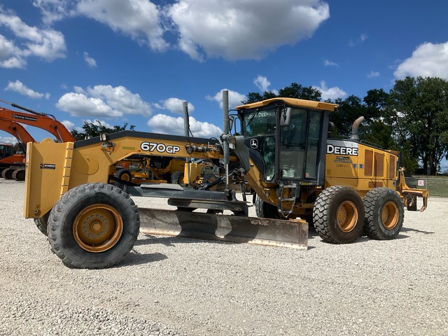 2013 (unverified) John Deere 670GP Motor Grader