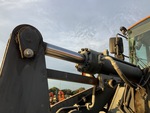 Hydraulics with Bucket Tilt Cylinders