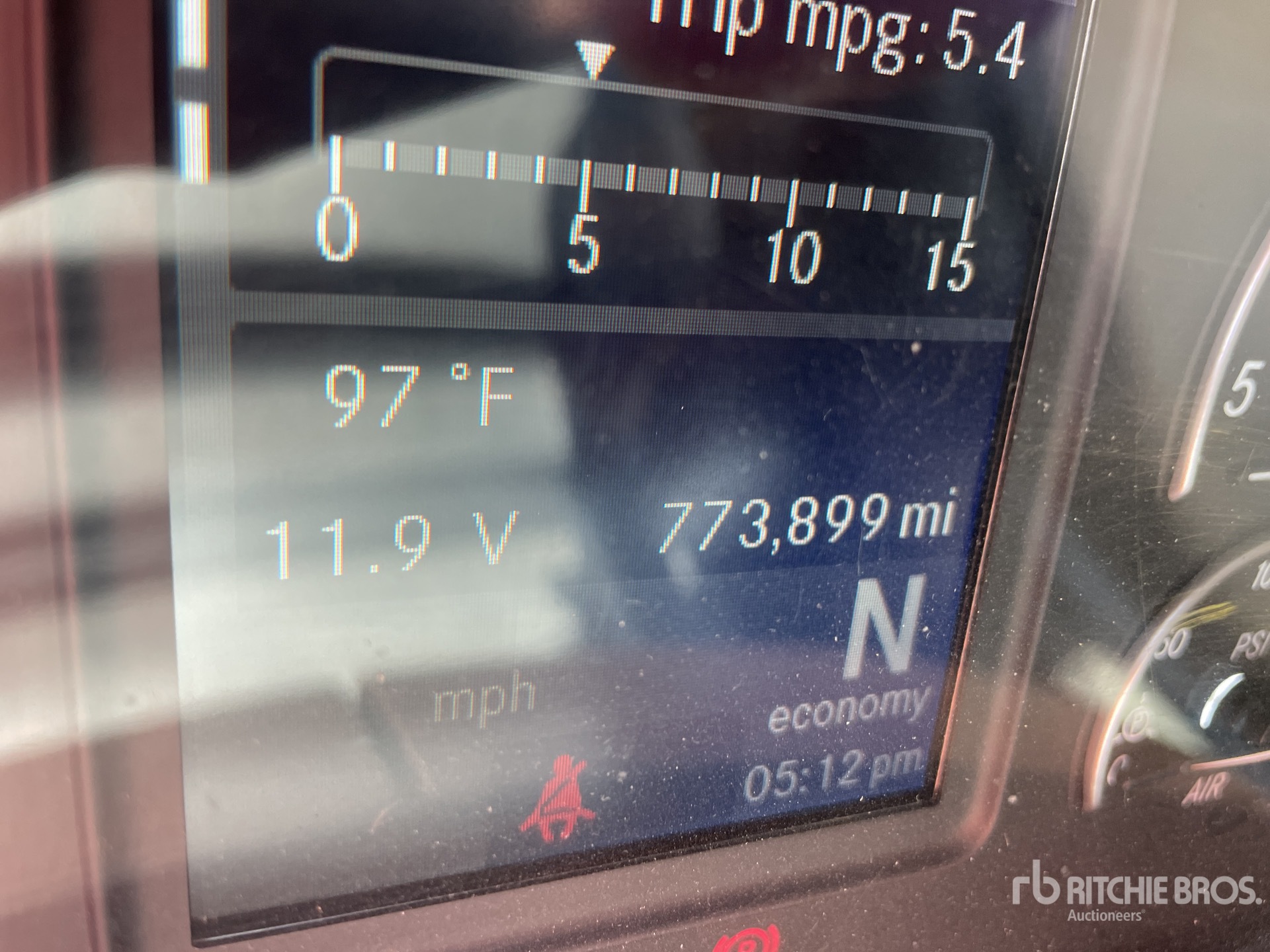 2020 Freightliner CASCADIA 126