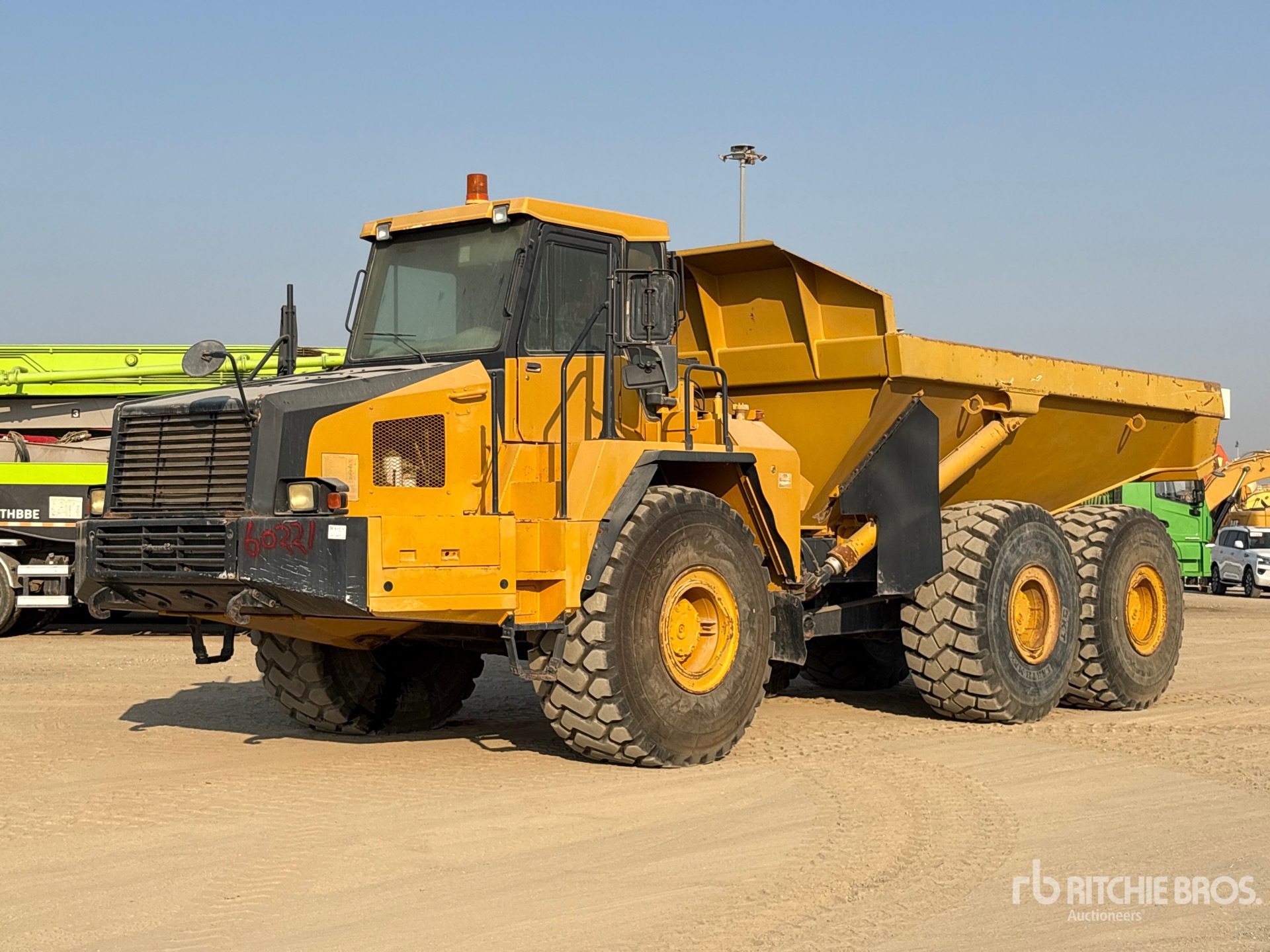 2008 Komatsu HM400
