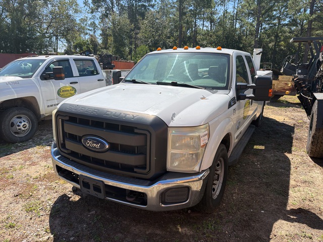 2014 Ford F-350 XL 4x2 Crew Cab Utility Truck