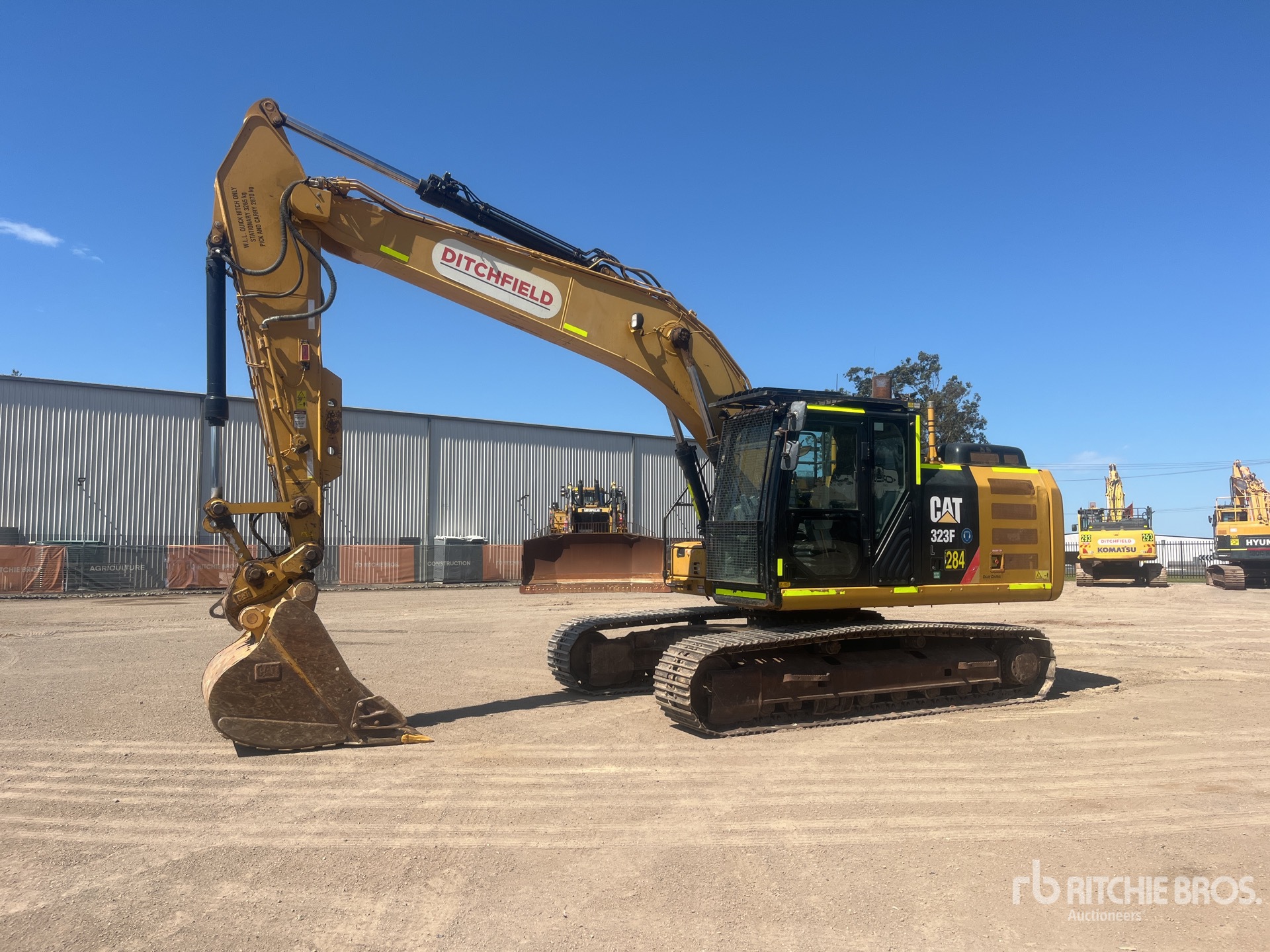 2017 Caterpillar 323F L