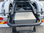 4 Underbody - Truck with