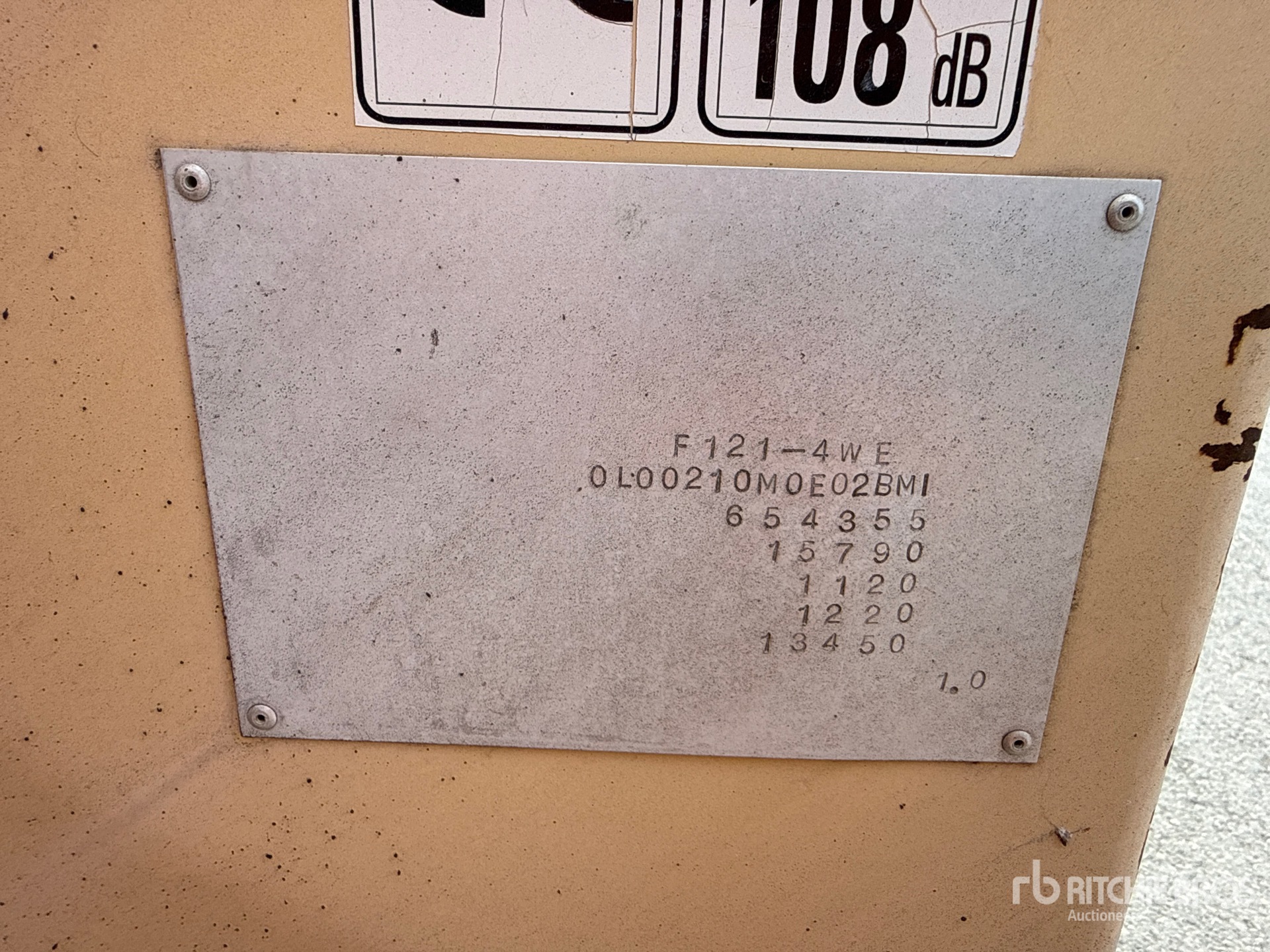 2004 Dynapac F121-4W