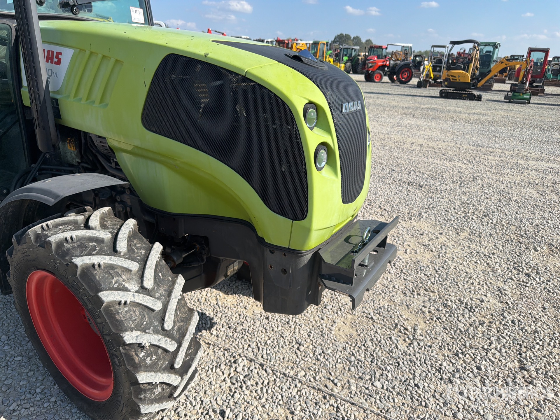 2011 Claas NEXOS 220VL