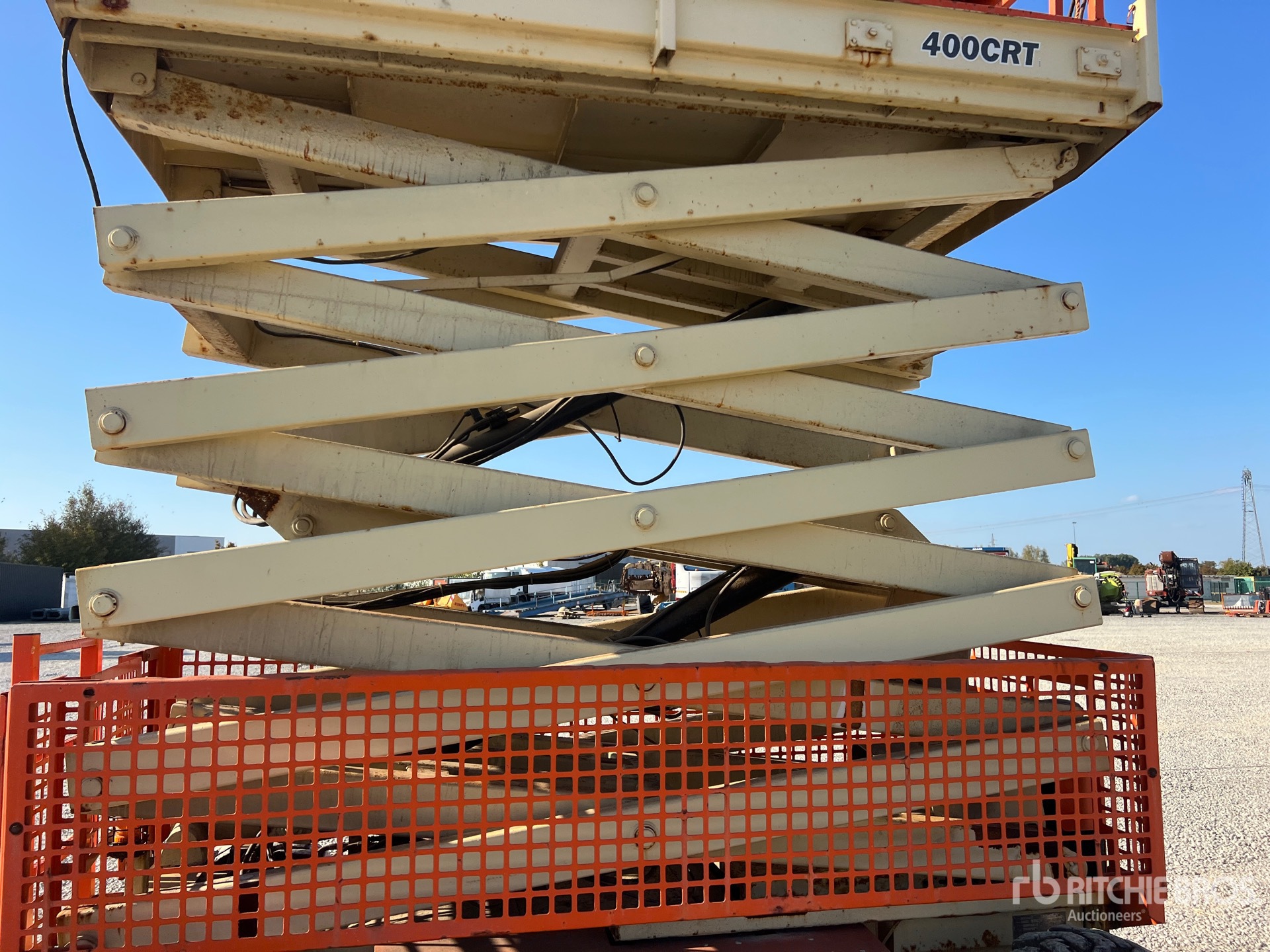 2001 JLG 400CRT