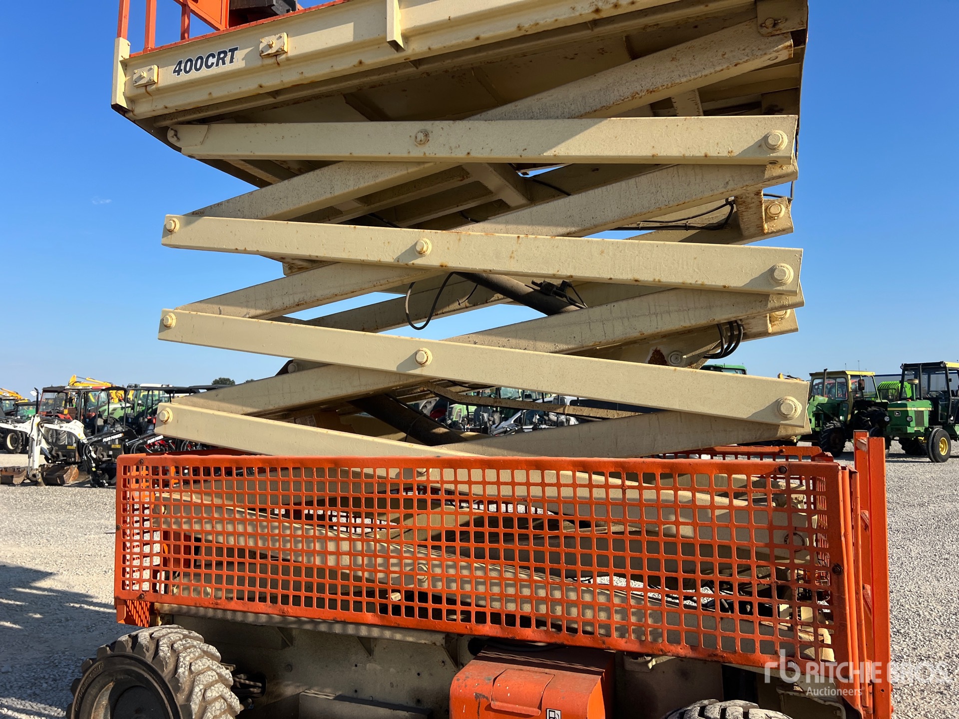 2001 JLG 400CRT
