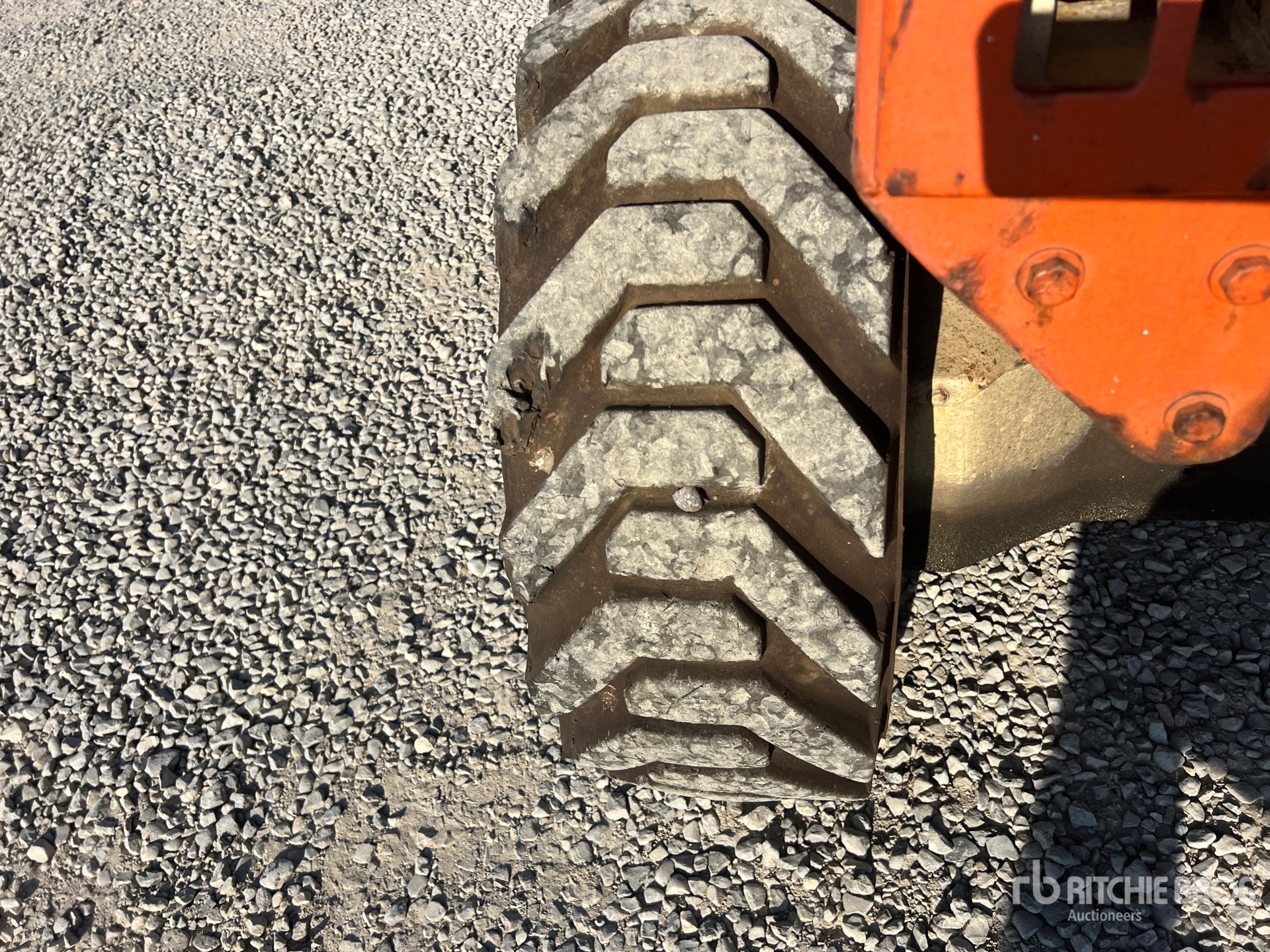 2001 JLG 400CRT