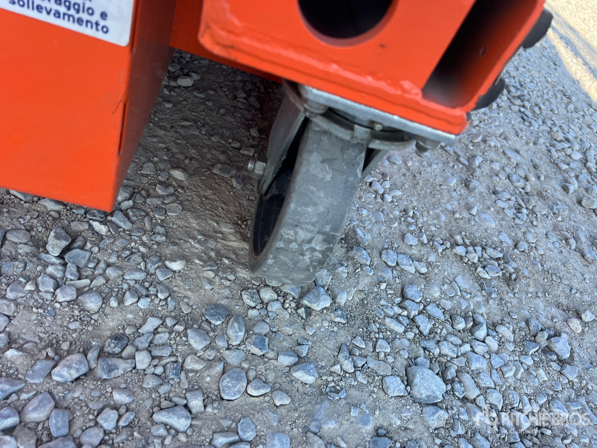 2017 JLG NANO 830SP