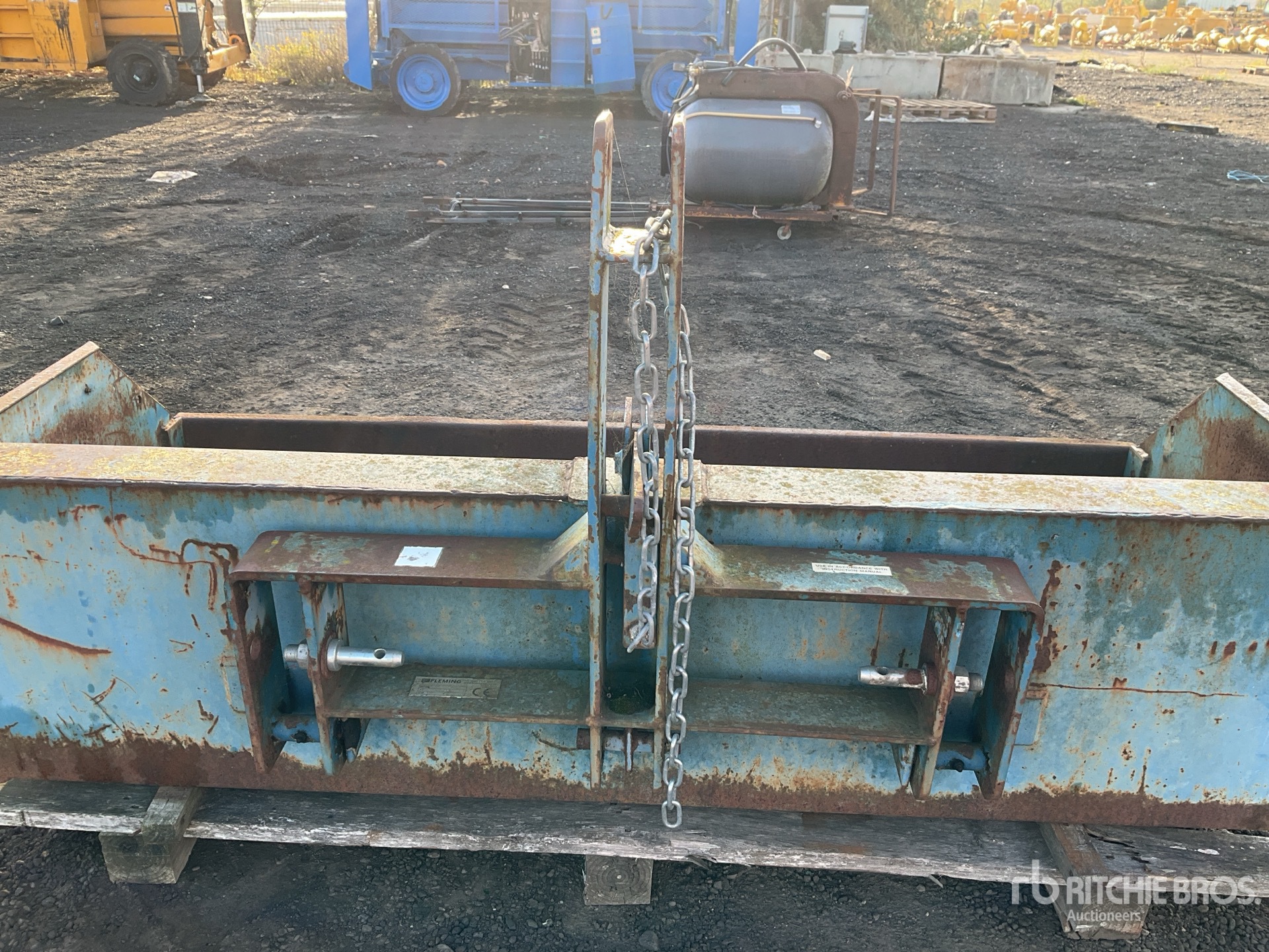 Fleming HEAVY DUTY TRACTOR TRANSPORT BOX