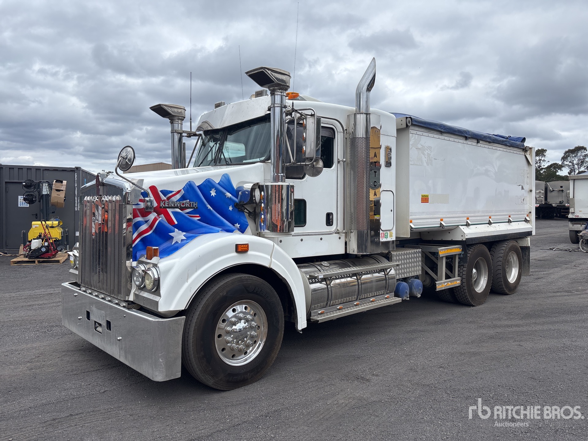 2017 Kenworth T409SAR