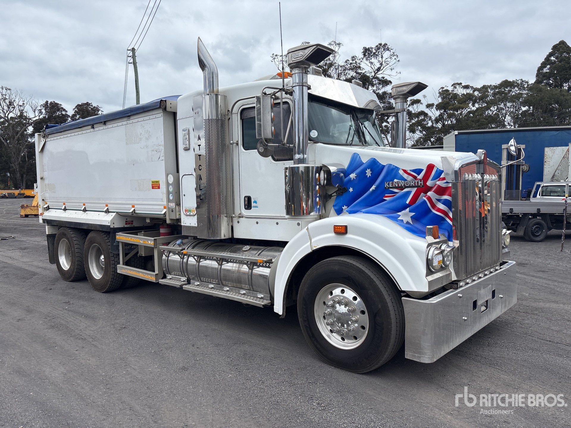 Photo of 2017 Kenworth T409SAR
