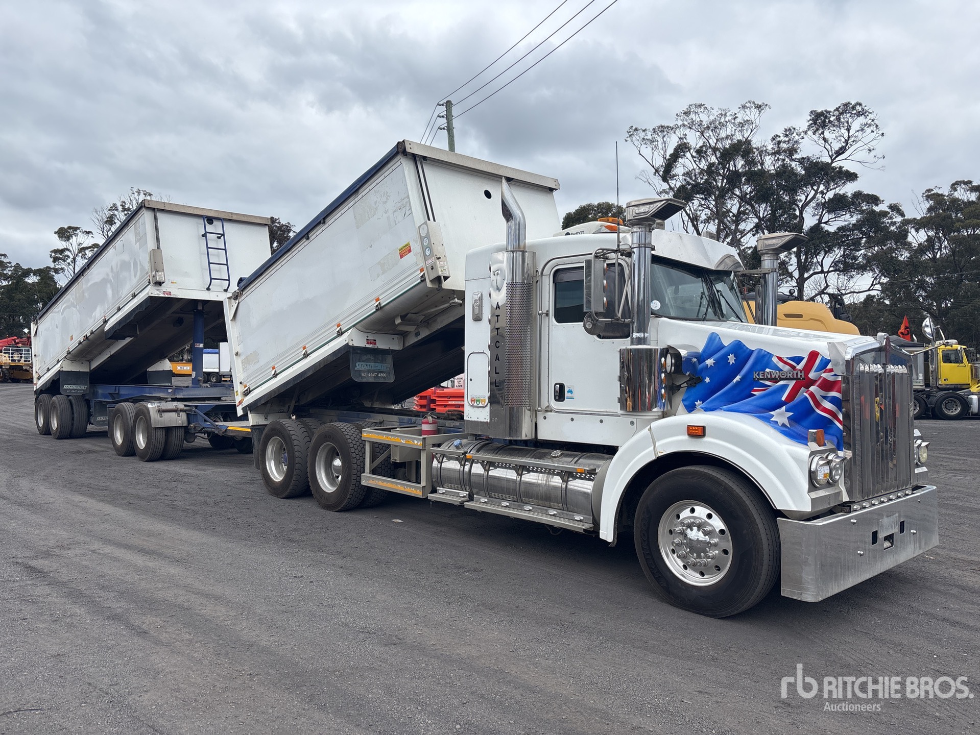 2017 Kenworth T409SAR