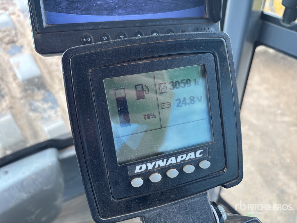 General Appearance with Hour Meter / Odometer