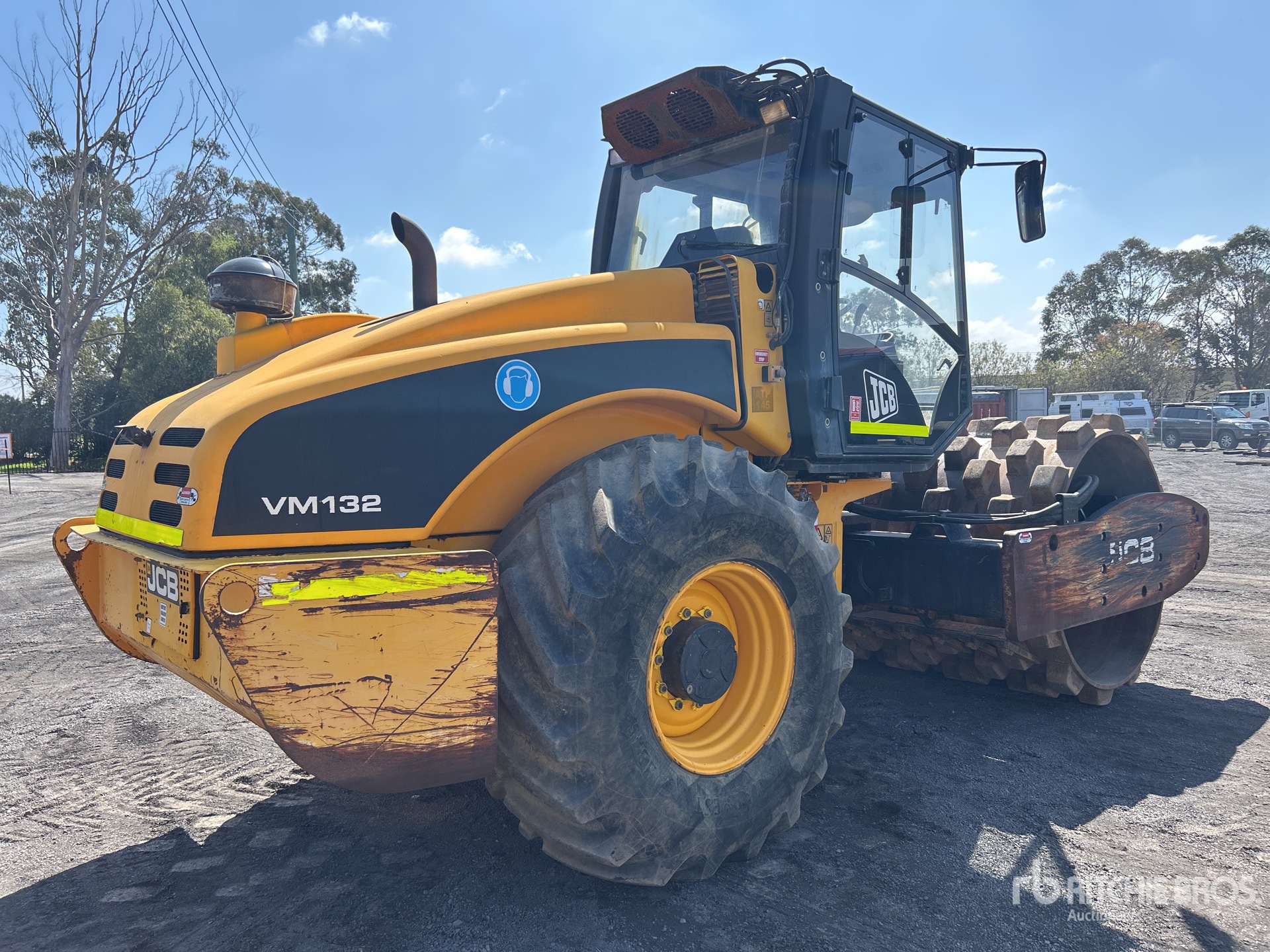 2014 JCB VM132PD