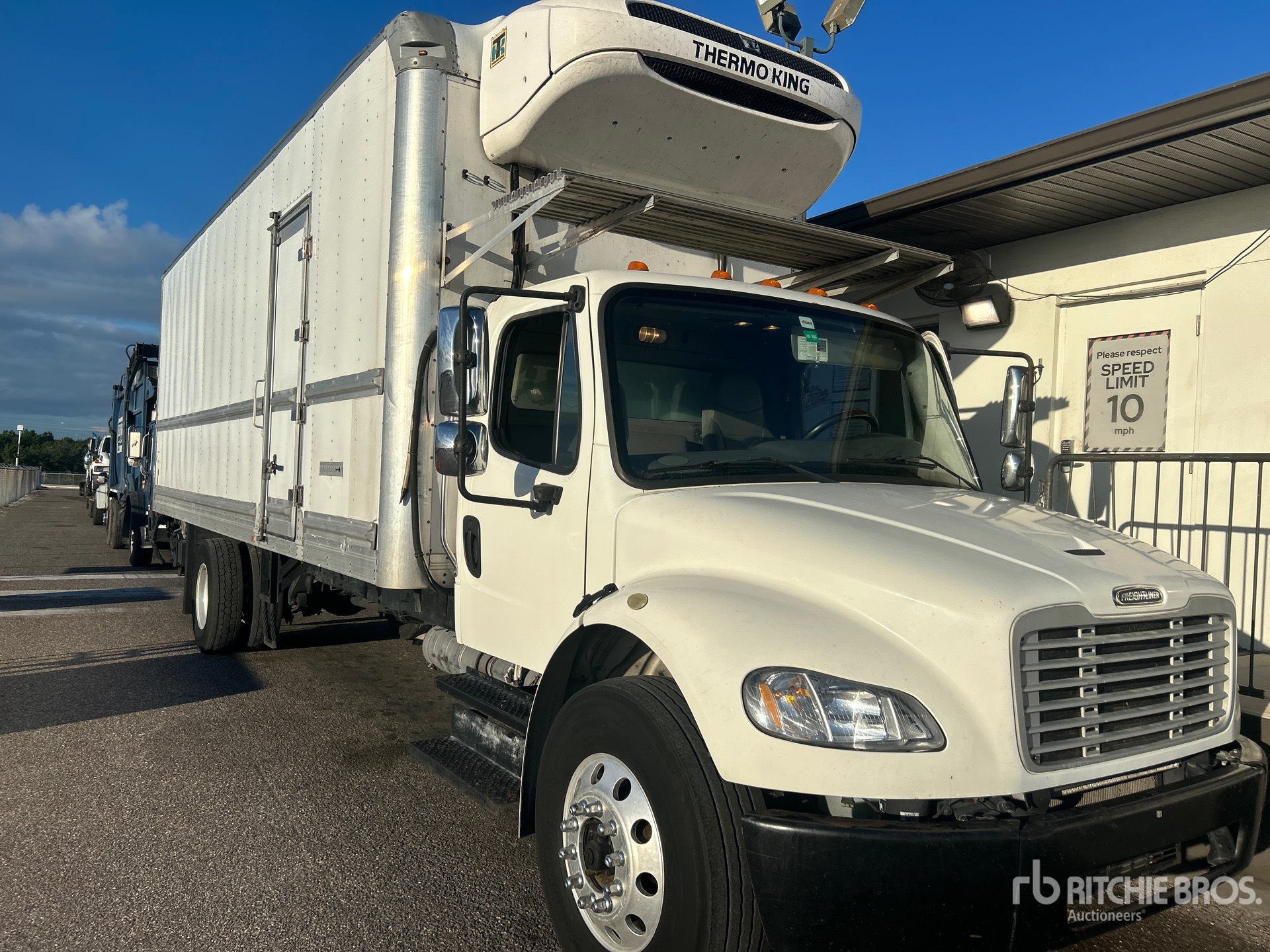 2017 Freightliner M2 106
