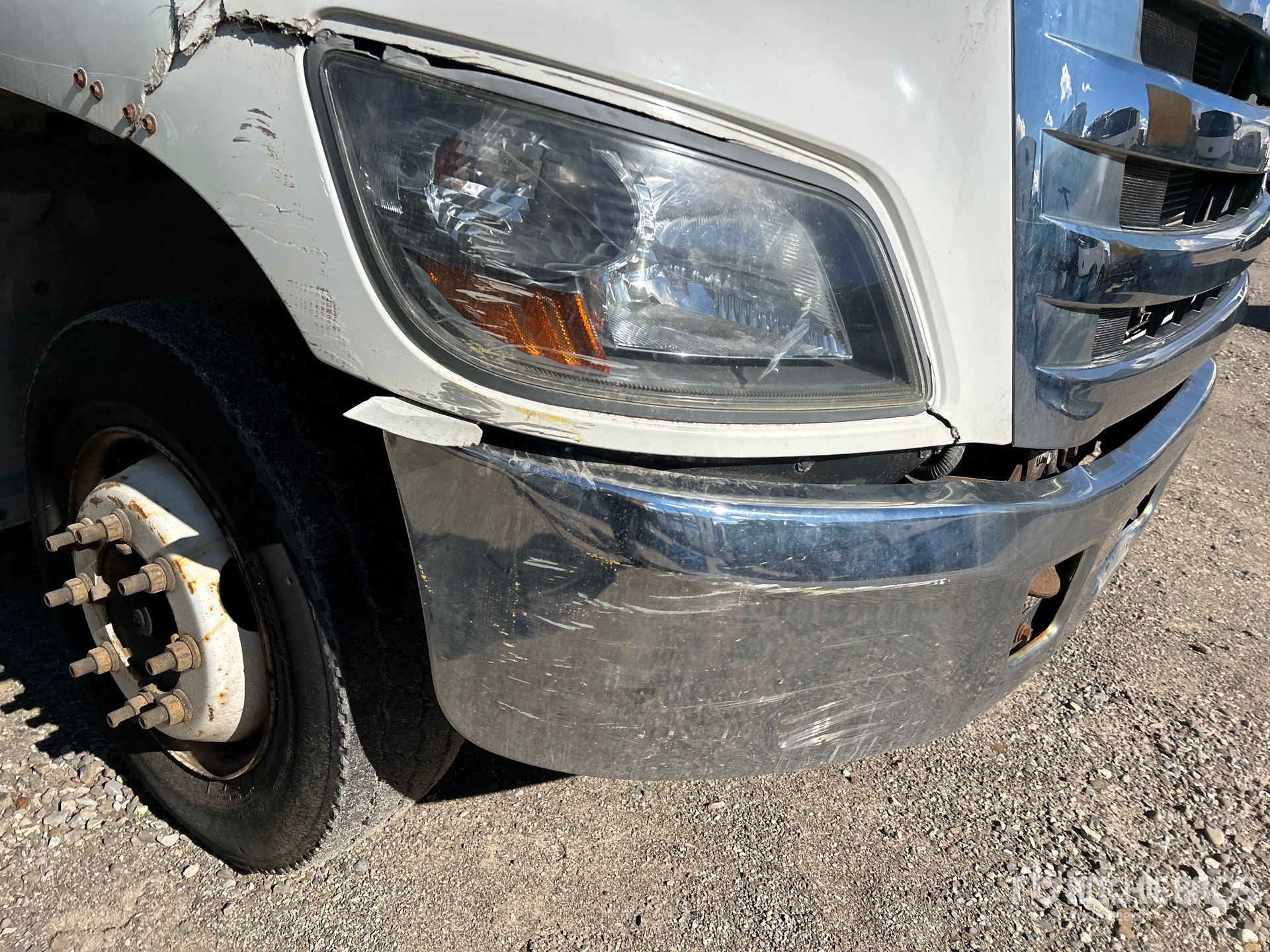 2017 Hino 268