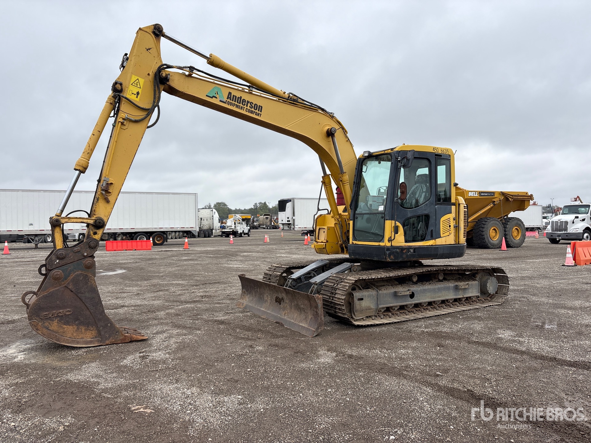 2012 Komatsu PC138USLC-8