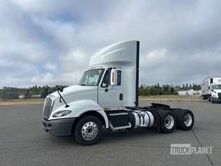 International 2016 Prostar 6x4 T/A Day Cab — occasion, 24 h