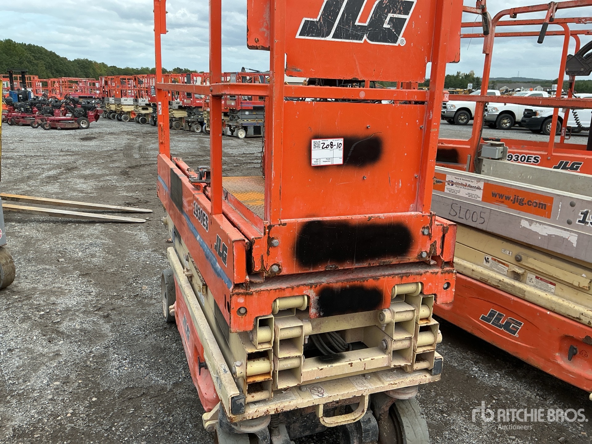 2017 JLG 1930ES