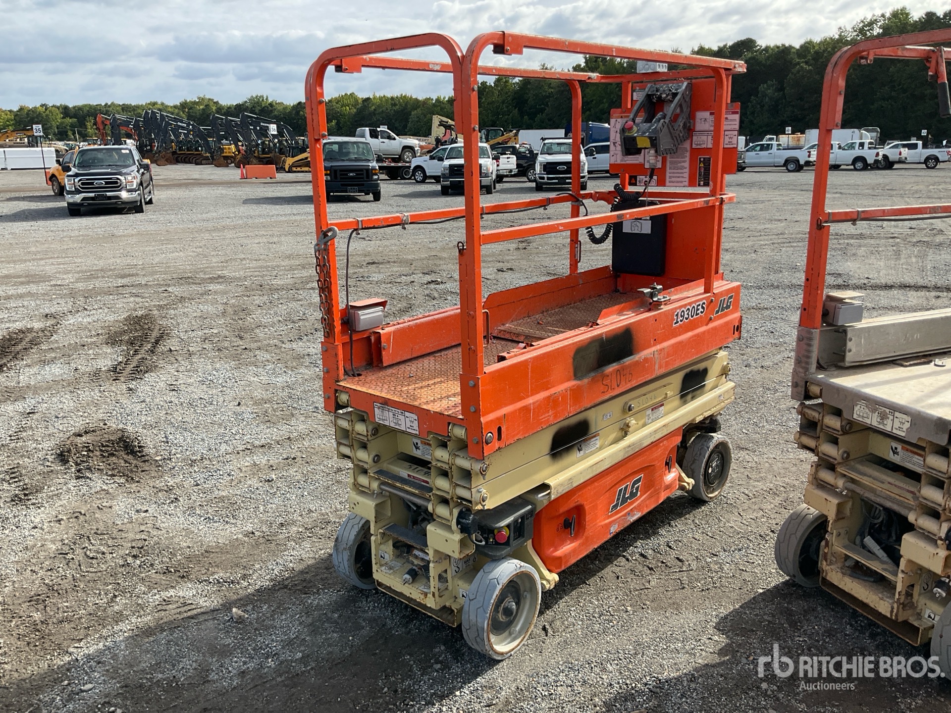 Photo of 2017 JLG 1930ES