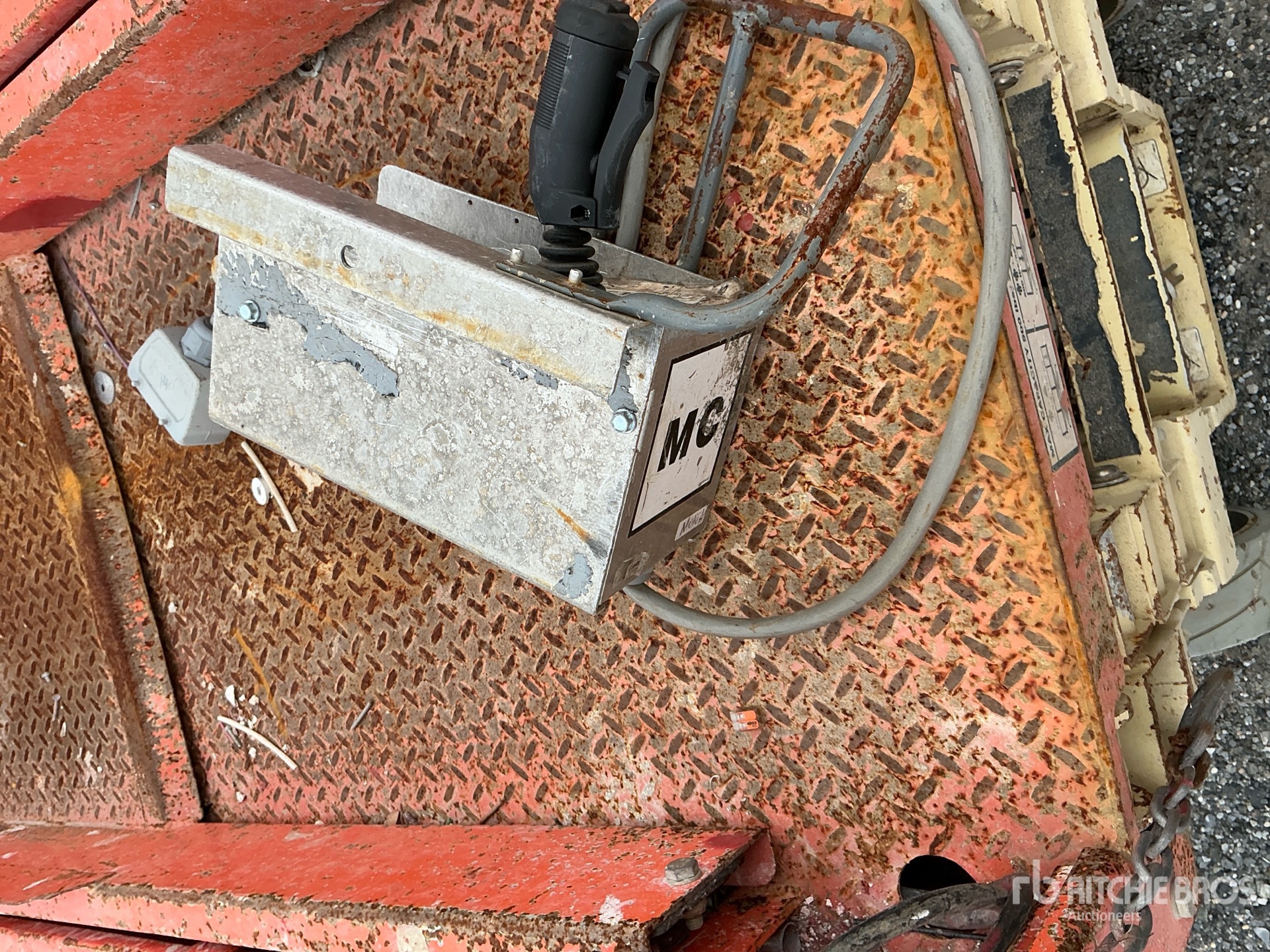 2017 JLG 1930 ES