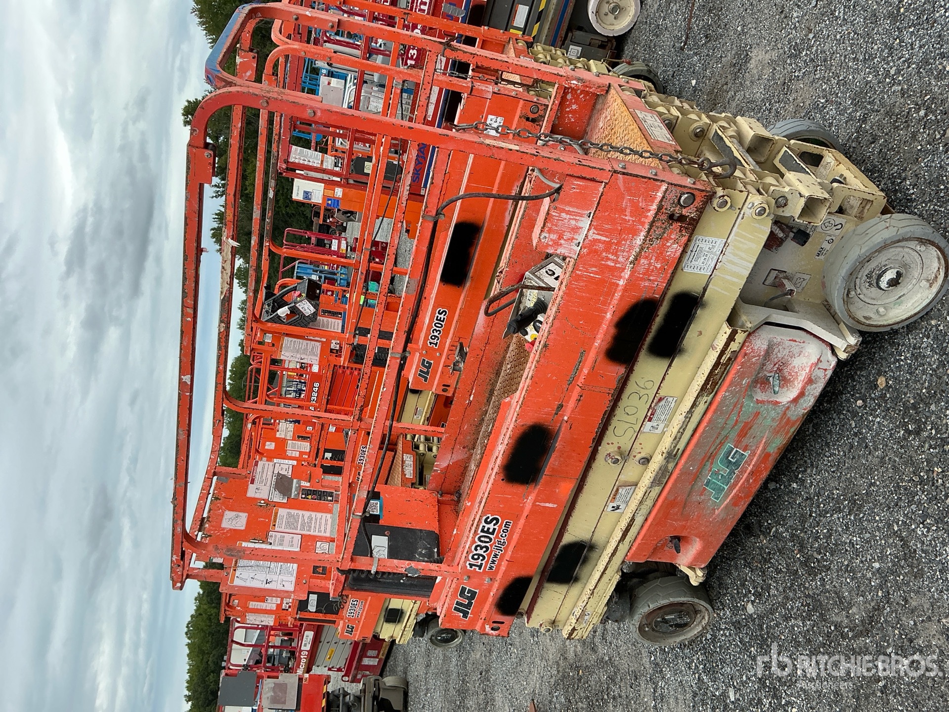 Photo of 2017 JLG 1930 ES