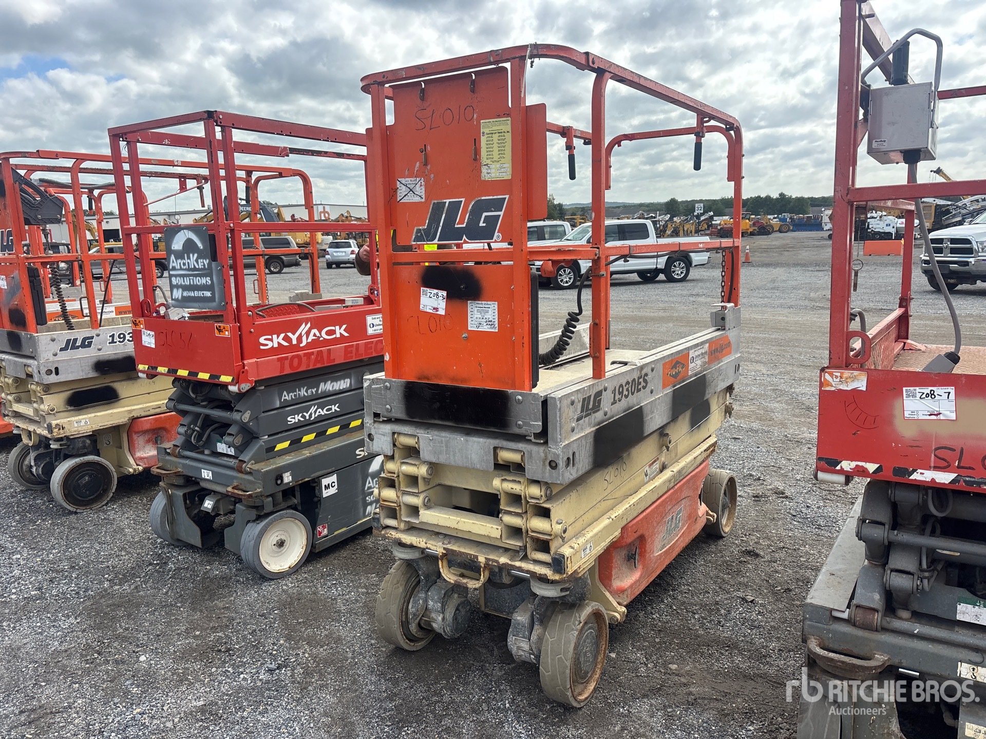 Photo of 2008 JLG 1930 ES