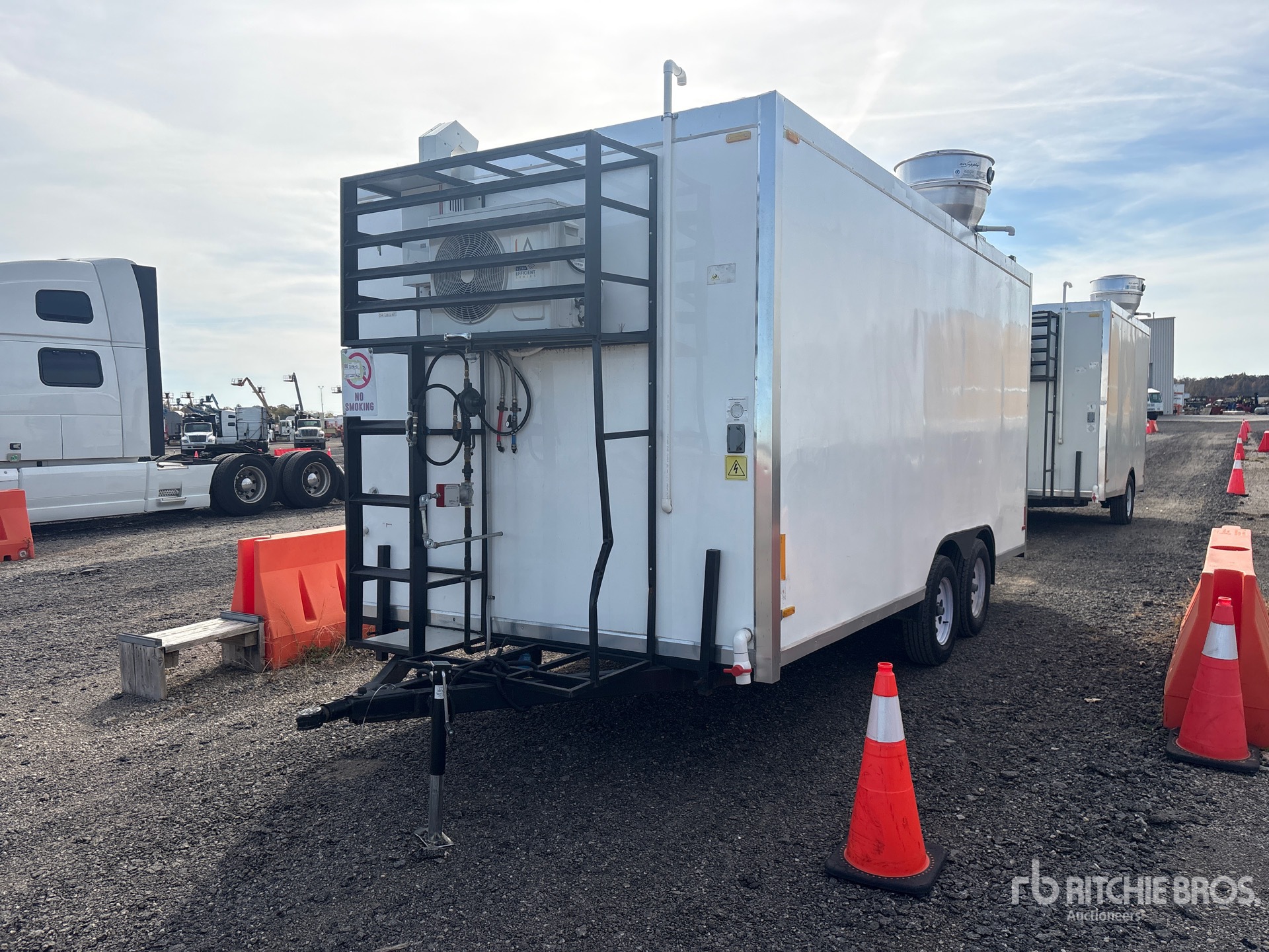 2025 THE FUD 26 ft T/A